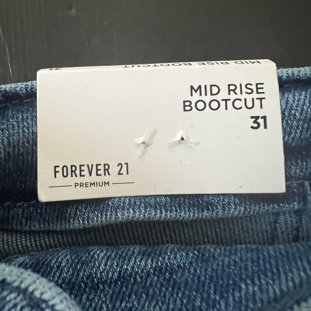 BRAND NEW WITH TAGS Mid Rise Boot Cut Cargo-Style Jeans